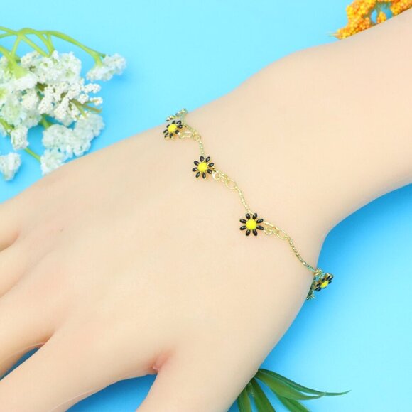 Chic & Stylish Bracelet – A Thoughtful Gift for Women and Girls, DYC1014 - Picture 1 of 8